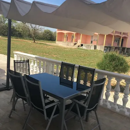 Zerava Nin Prázdninový dům *